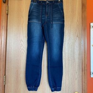 Jogger Style Jeans with Soft Sweatpant Material Lining